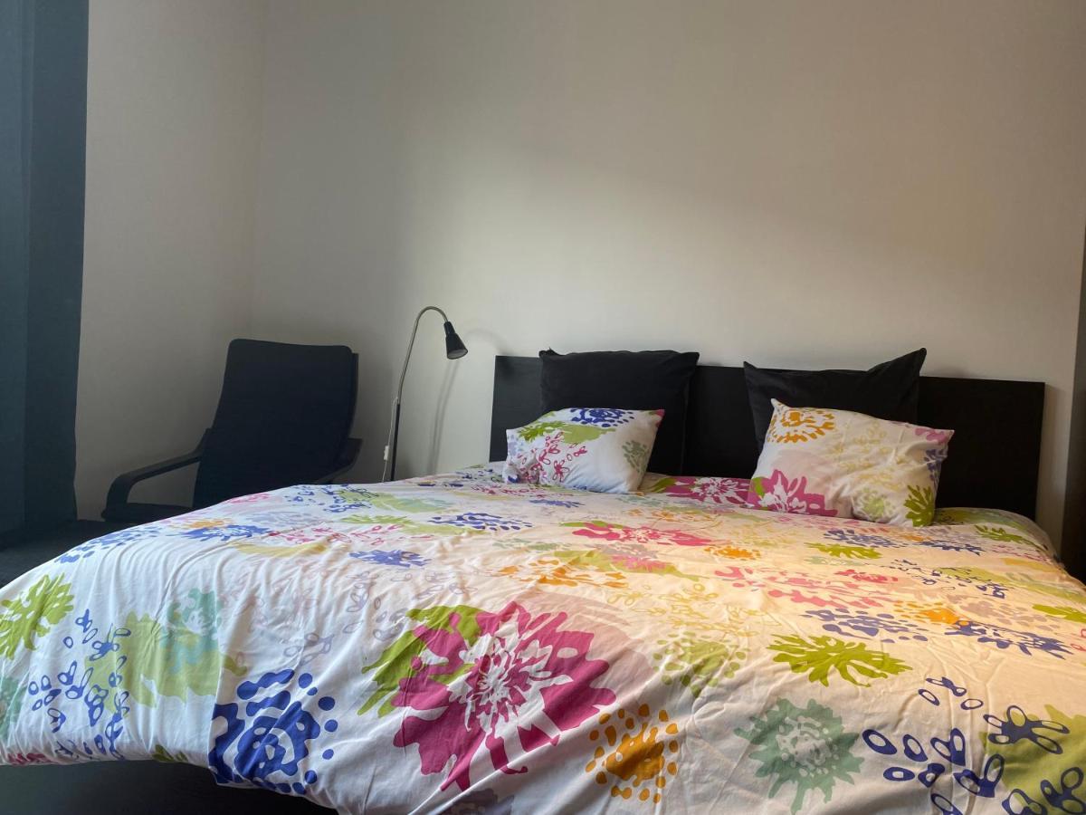 Studio Near Shopping K In K New Bright And Central Kortrijk Bagian luar foto