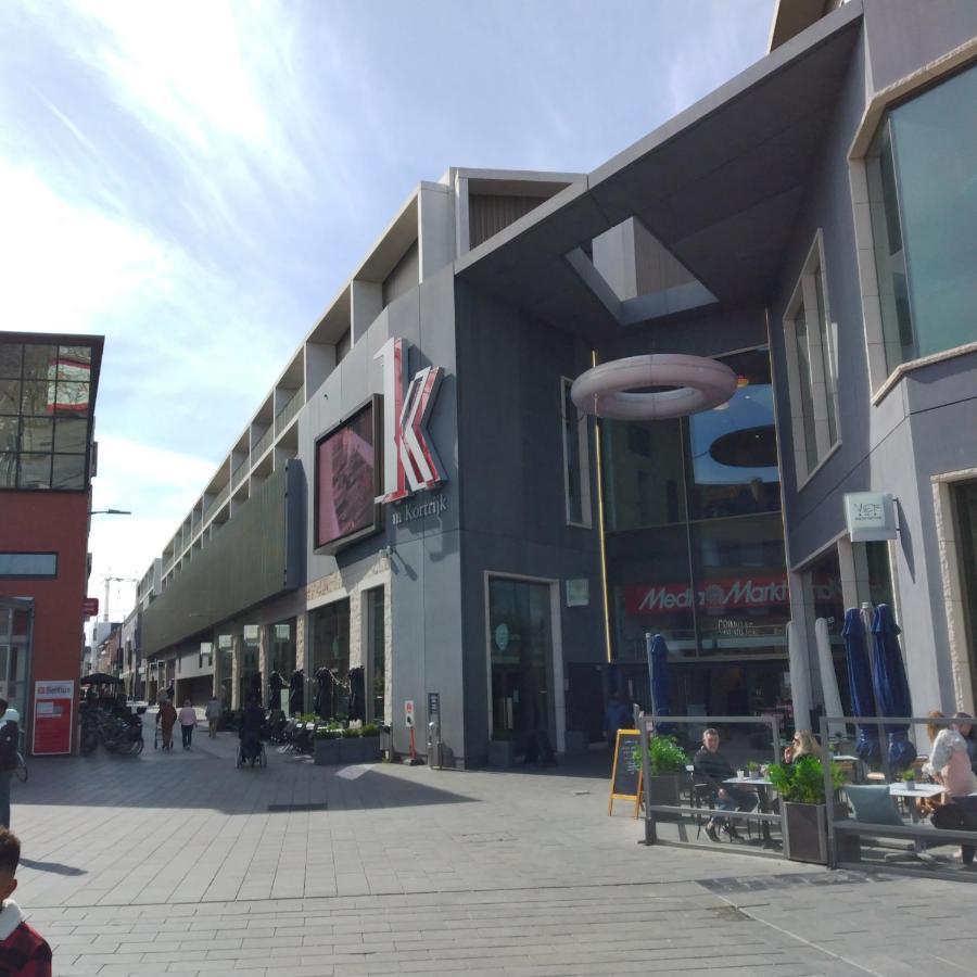 Studio Near Shopping K In K New Bright And Central Kortrijk Bagian luar foto