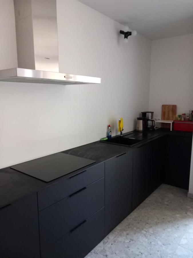 Studio Near Shopping K In K New Bright And Central Kortrijk Bagian luar foto